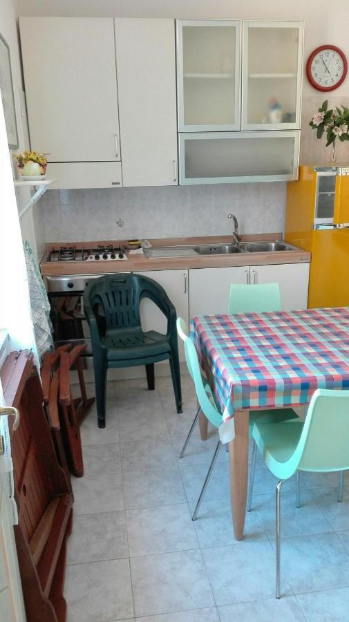 Appartamento In Paese A Santa Teresa Di Gallura מראה חיצוני תמונה