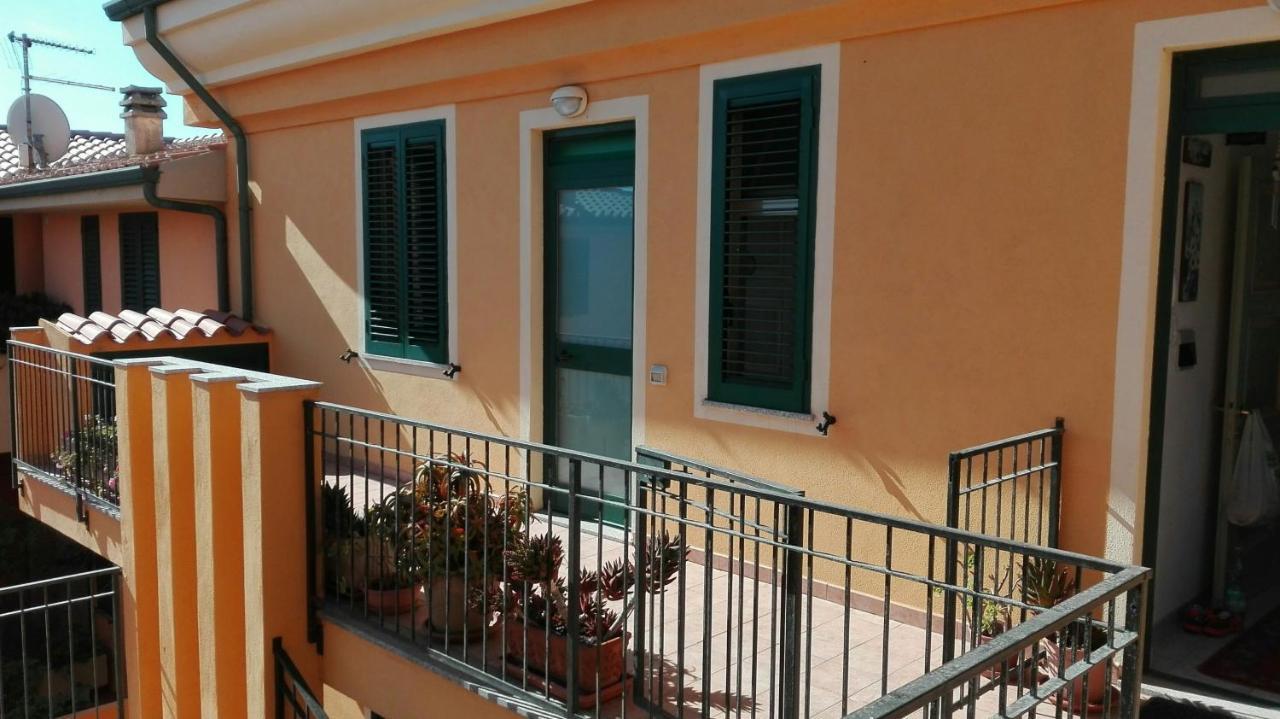 Appartamento In Paese A Santa Teresa Di Gallura מראה חיצוני תמונה
